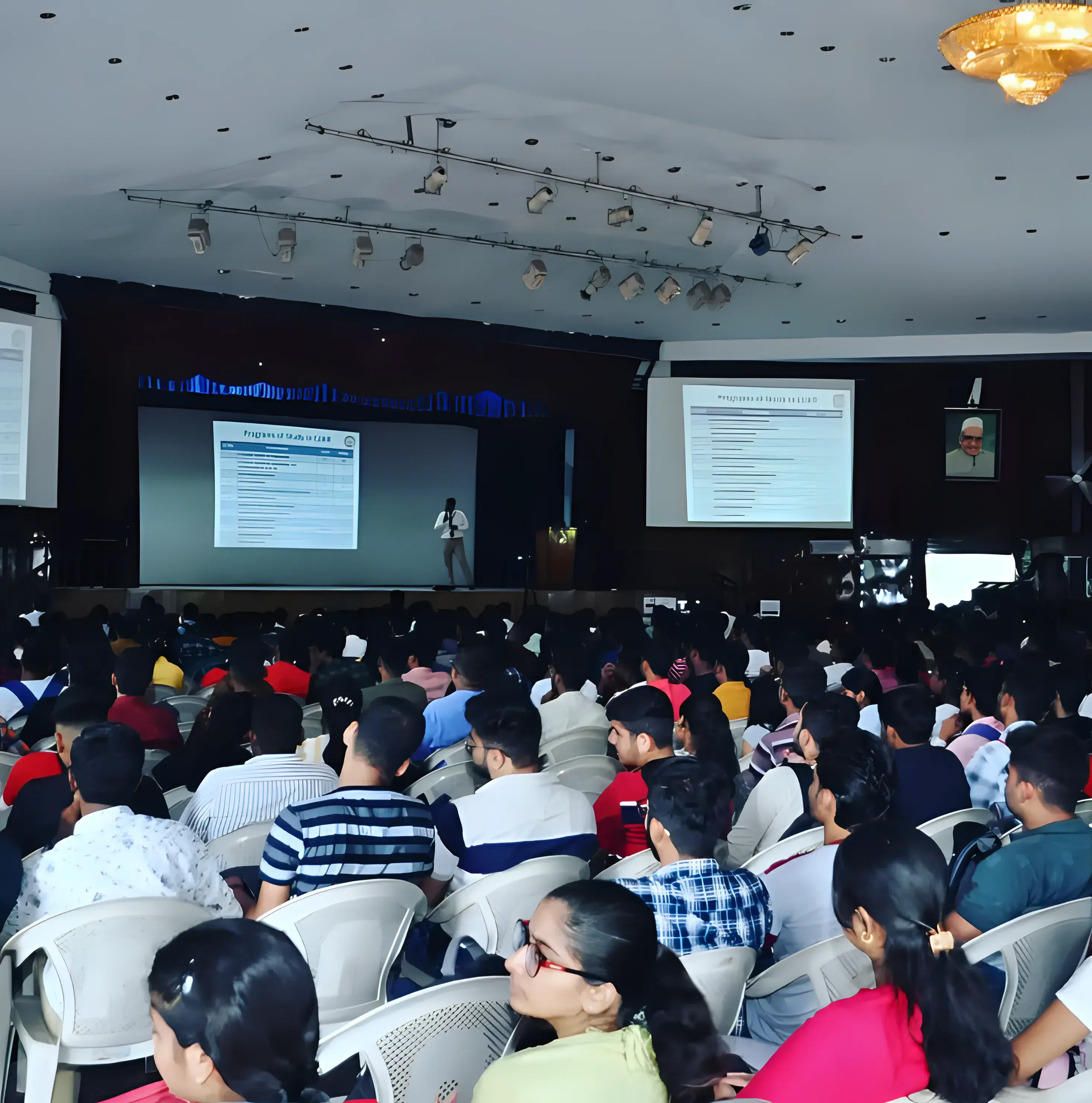 COER University Auditorium photo 3